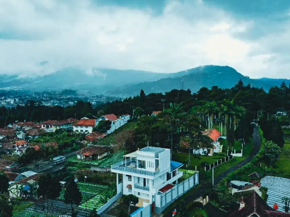 dijual Villa aktif bagus Tugu Laksana punclut Lembang Bandung
