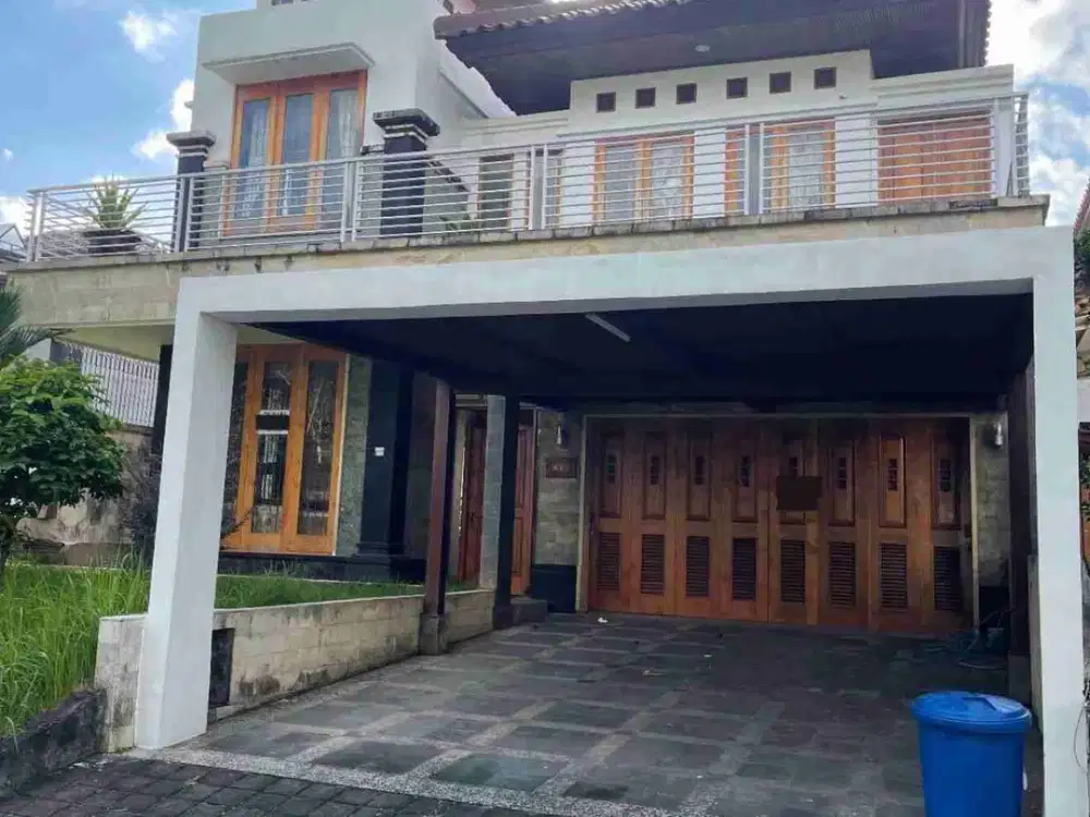 Rumah Mewah Cluster One Gate Teras Ayung Denpasar Timur