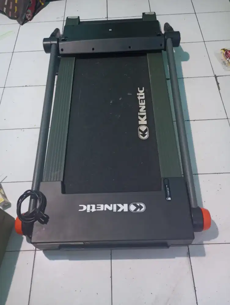 Treadmill kinetic