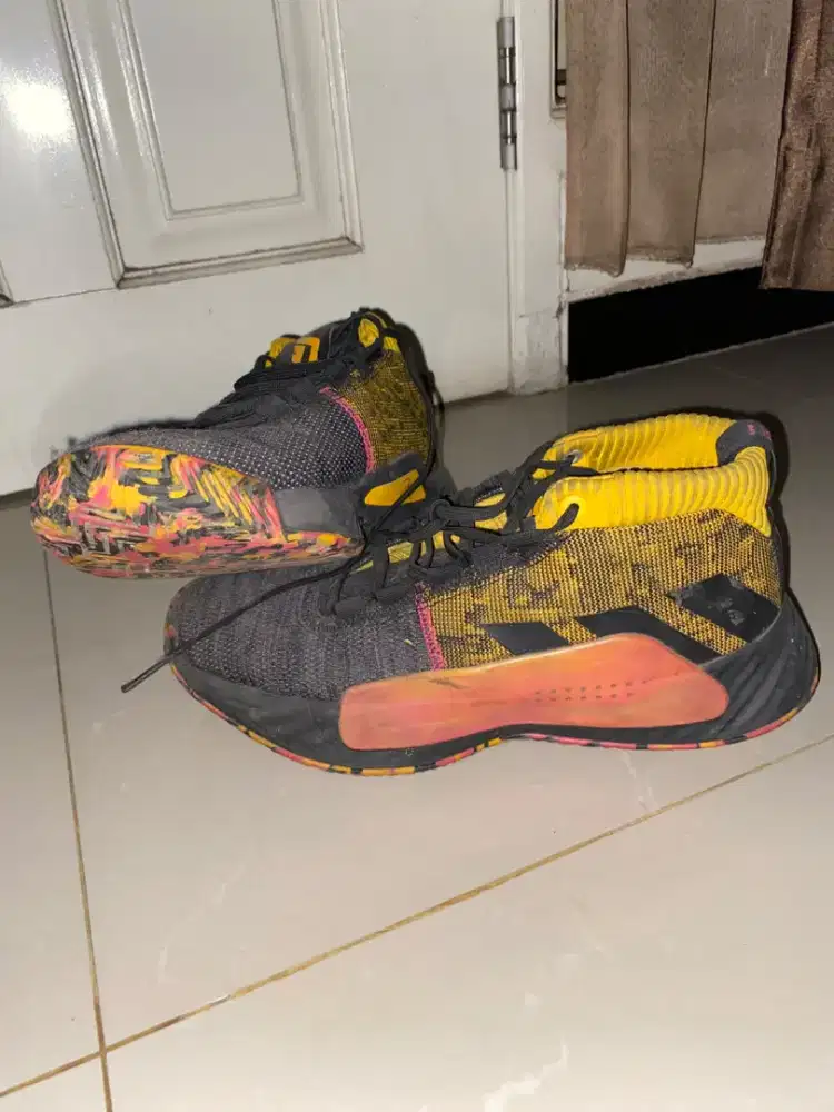 Sepatu Basket Adidas Dame 5 Asia Tour Size 42