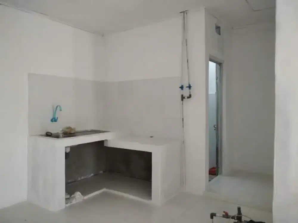 Disewakan/ di over kredit rumah dekat harapan indah