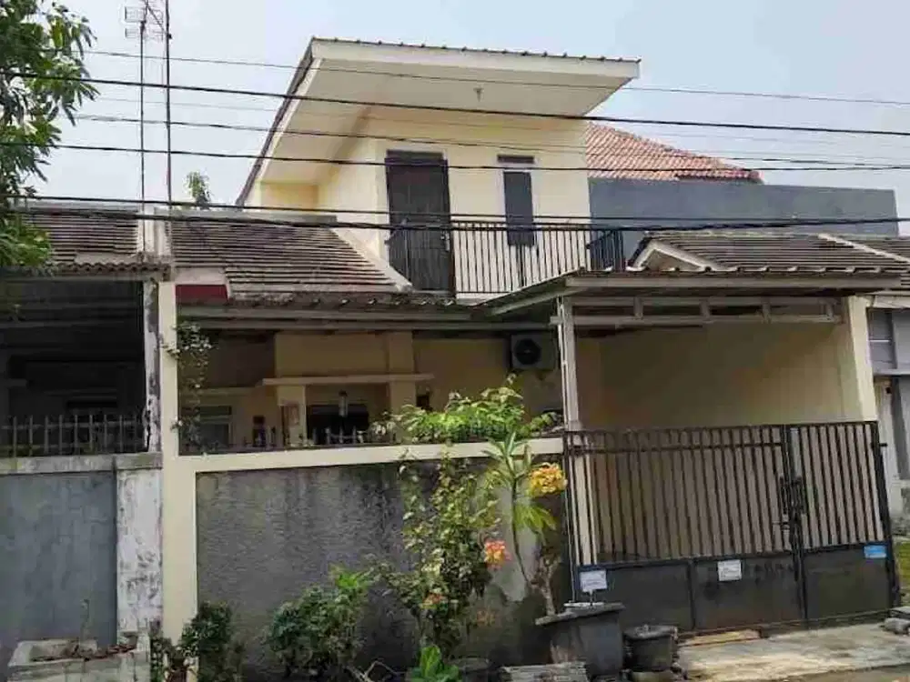 rumah dua lantai citra indah city, 4kt, 2km siap huni