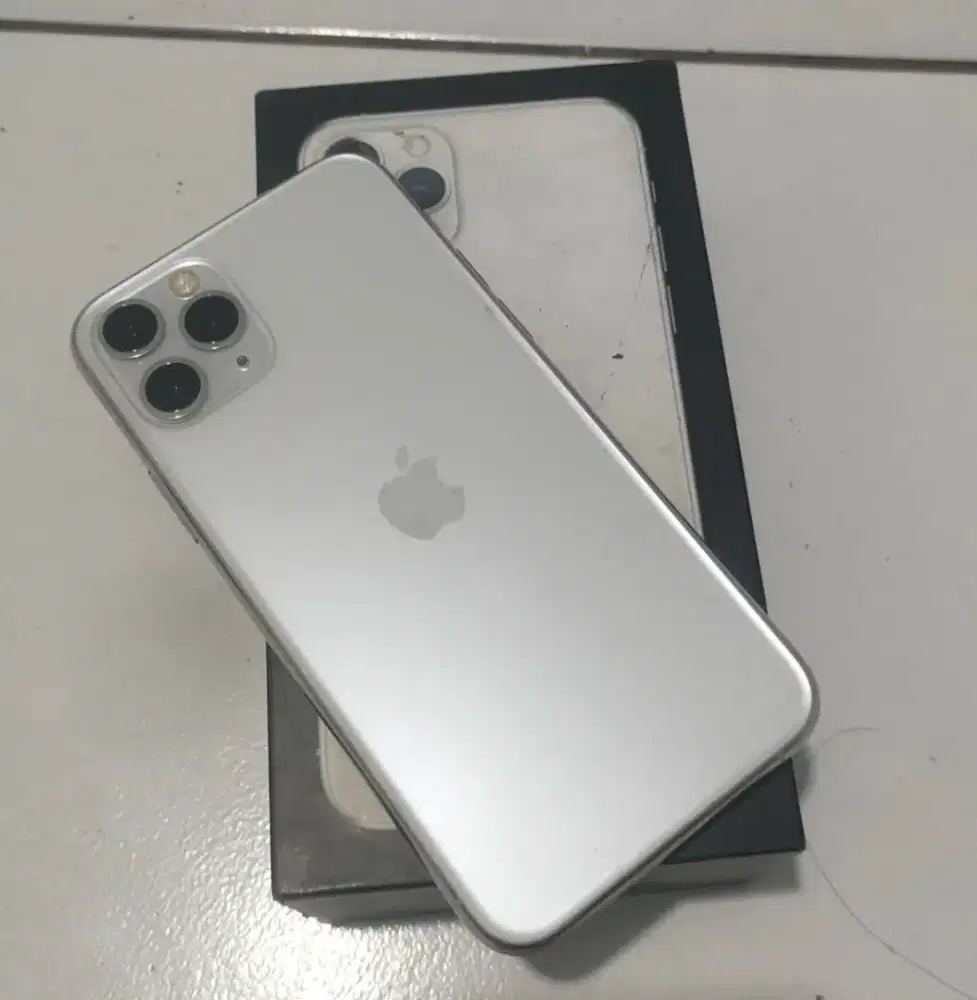 iPhone 11 pro 256 regist