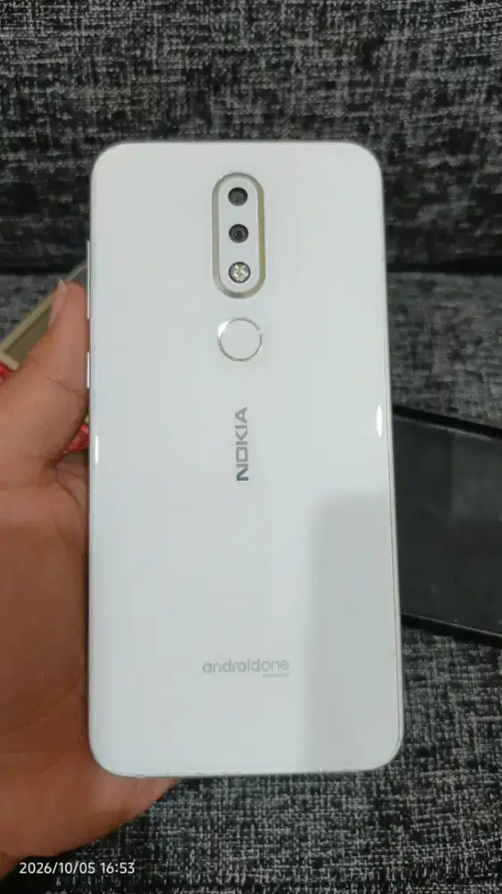 Nokia X6 Plus (putih)