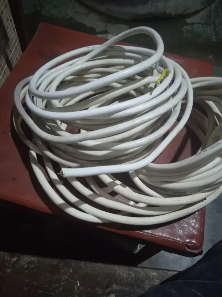 Kabel NYM campur