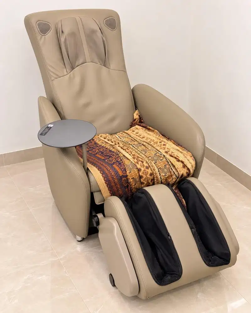 OSIM uDiva 3 Massage Sofa / Kursi Pijat – Kondisi 9/10, Jarang Dipakai