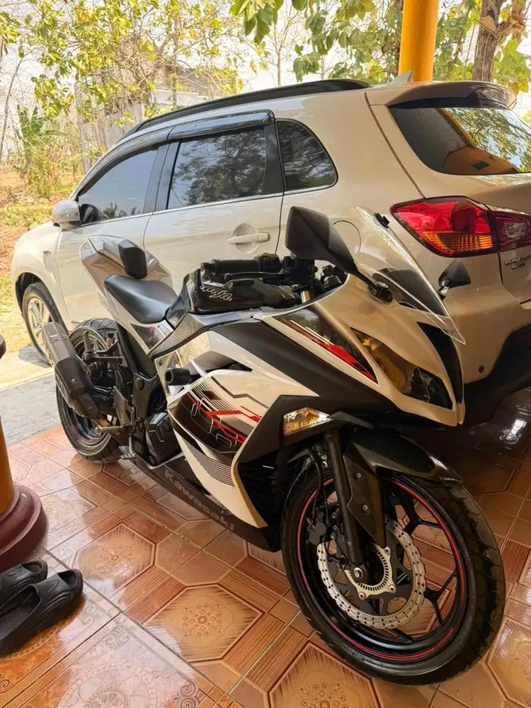 Dijual Pemakaian Pribadi Kawasaki Ninja 250 FI th.2014