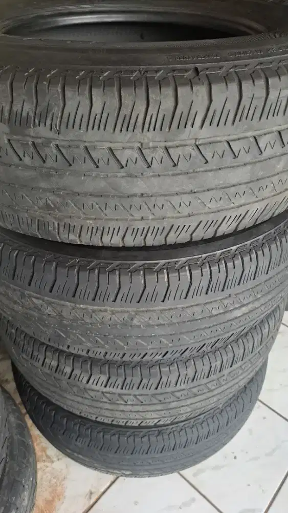 265 65 r17 bridgestone dueler pajero fortuner