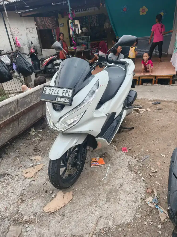Pcx 2019 plat b depok lengkap .