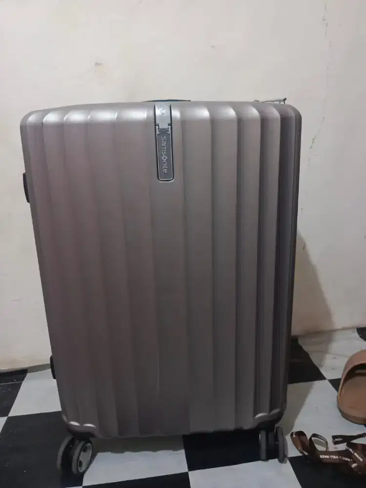 Koper Samsonite enow medium 25 inchi