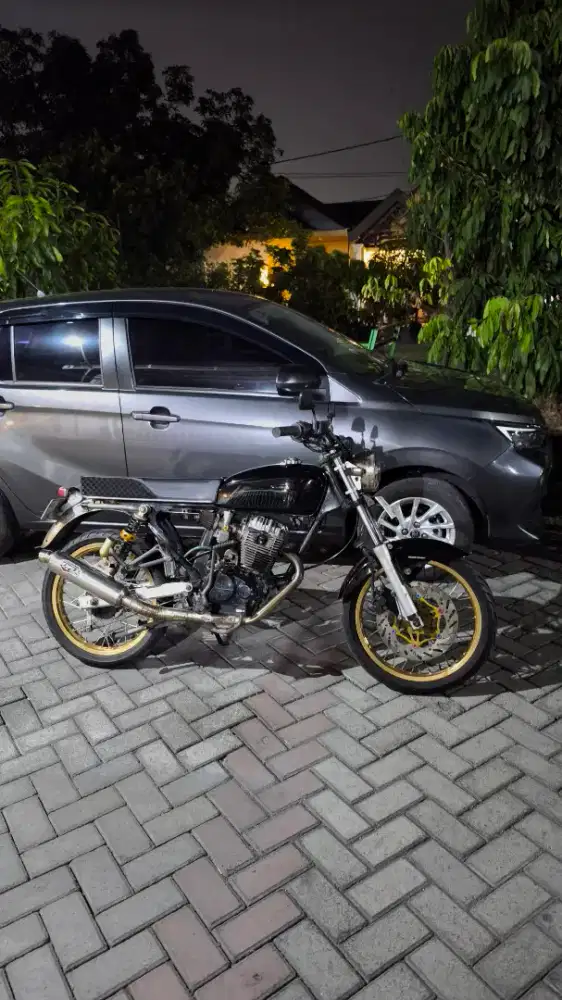 HONDA CB 220CC (GL MAX)