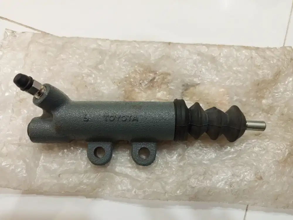 Booster Assy Clutch (Master Kopling Bawah) Hino Dutro 130HD
