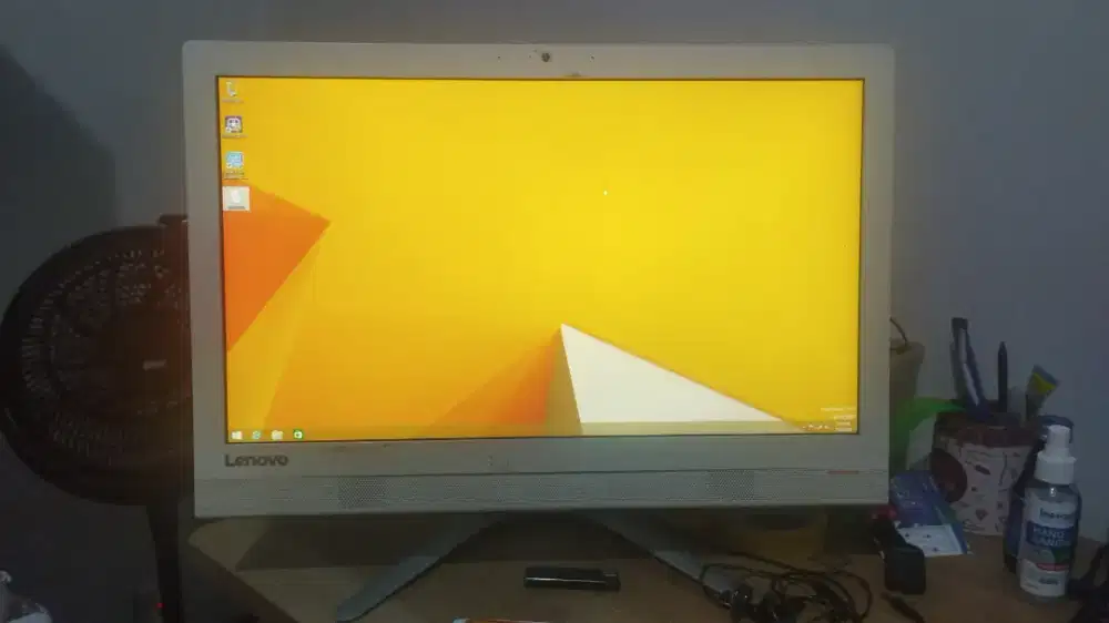 Lenovo Ideacentre AIO 300-23ISU
