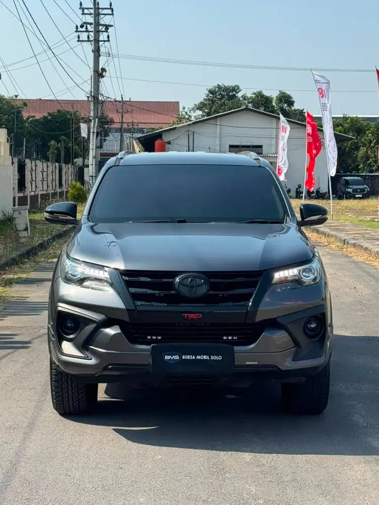 Fortuner VRZ 2.4 TRD Sportivo 2018 AT