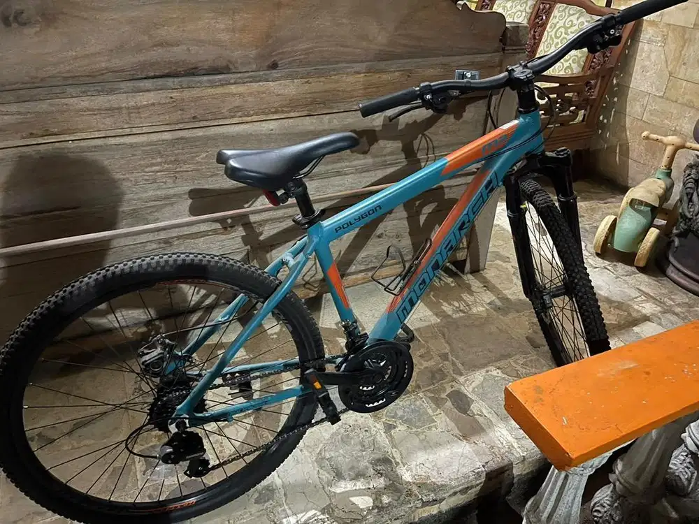Sepeda Polygon Monarch M3