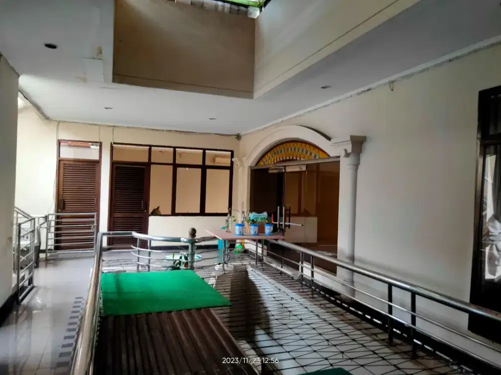 dijual rumah strategis tengah kota jalan Garuda Bandung