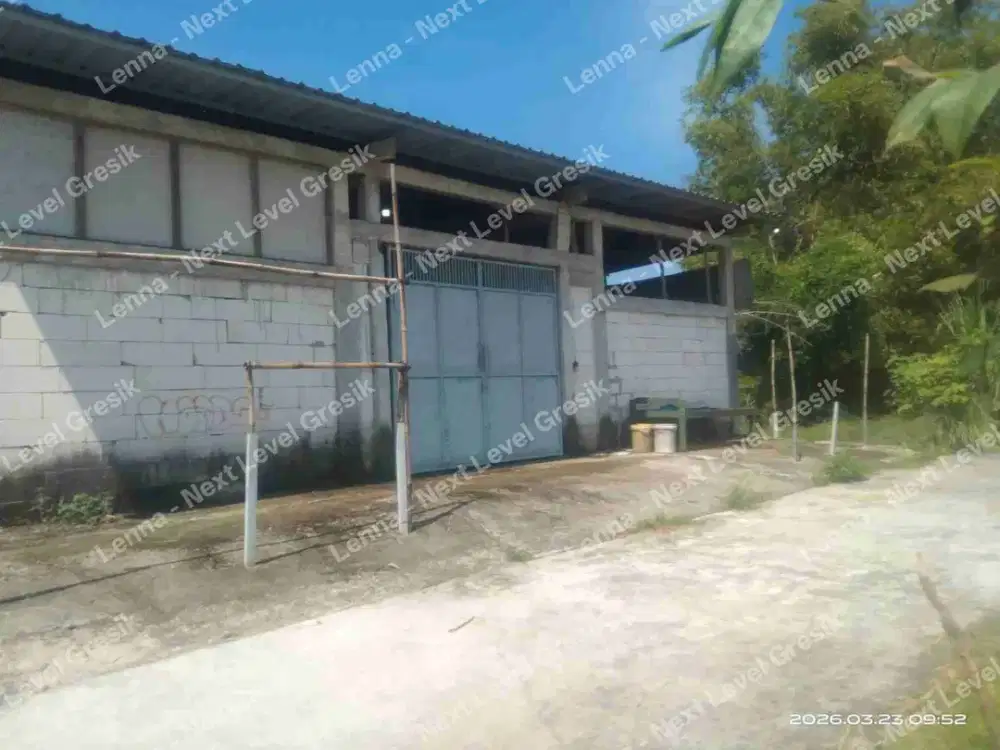 dijual Rumah+gudang workshop luas tanah 600m2 kemlagi Mojokerto hanya 400 jutaan Nego