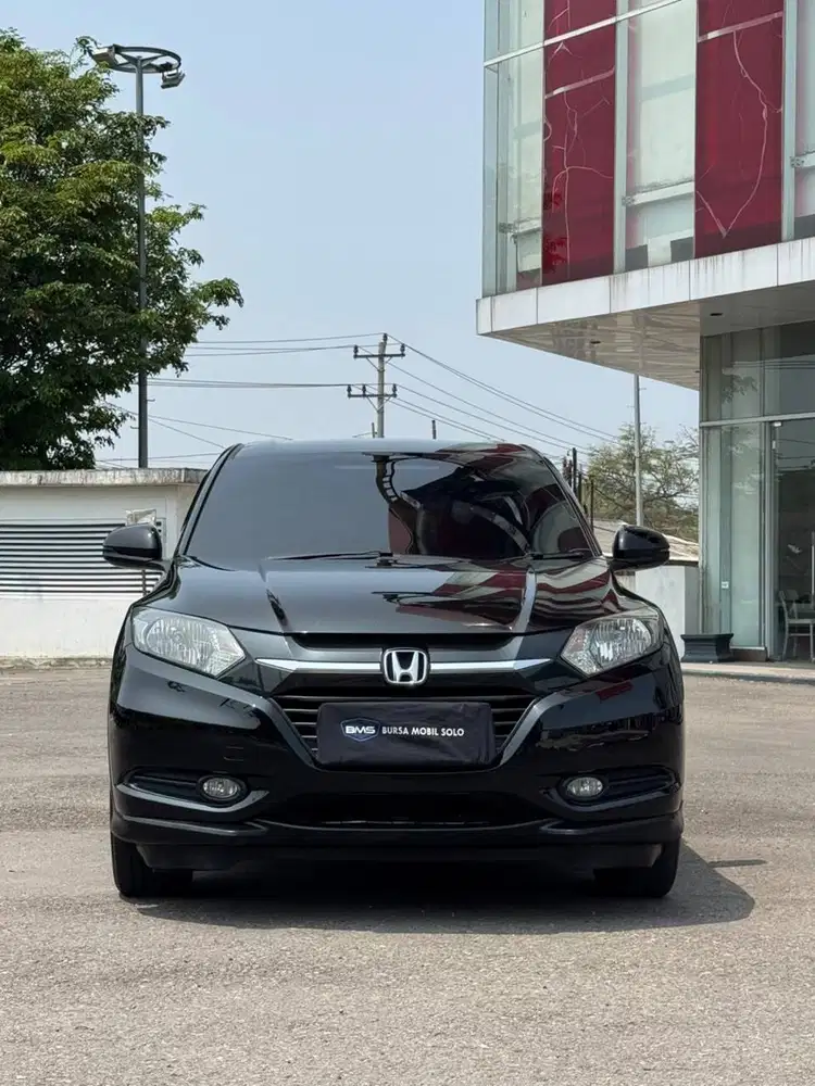 HONDA HR-V 1.5 E 2015 MATIC TOP KONDISI DP RINGAN PASTI ACC