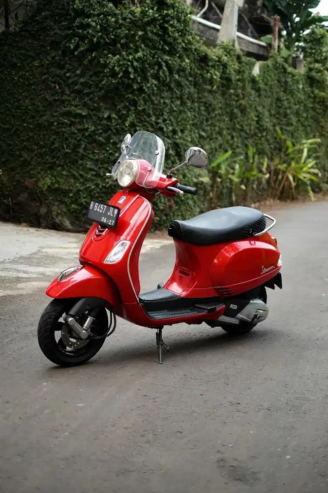 VESPA LX 125 IGET 2017 RED