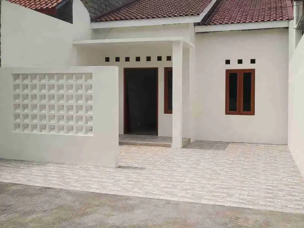 Di jual rumah baru 5 menit ke RS Muwardi- UNS Solo