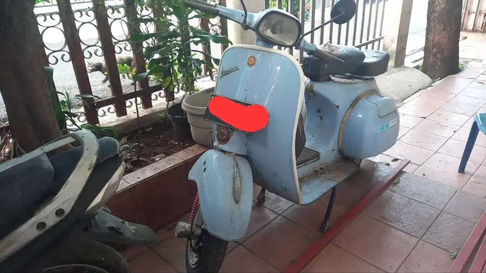 Vespa Super thn76, surat lengkap, pajak hidup