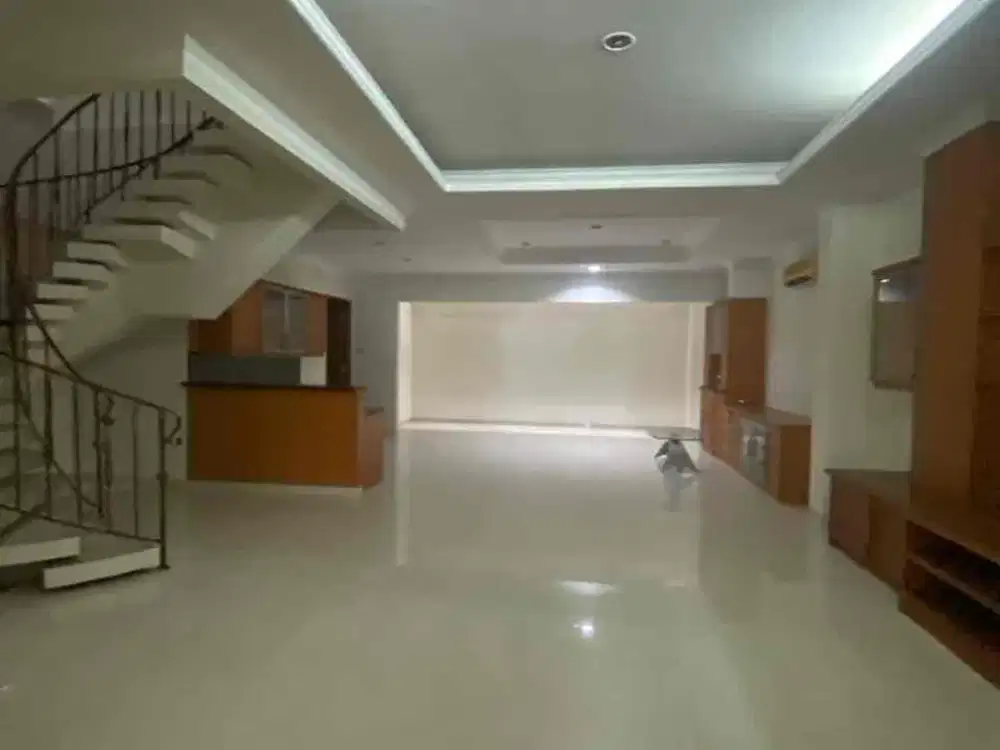 Disewakan Rumah siap huni  di Kopyor Raya kelapa gading