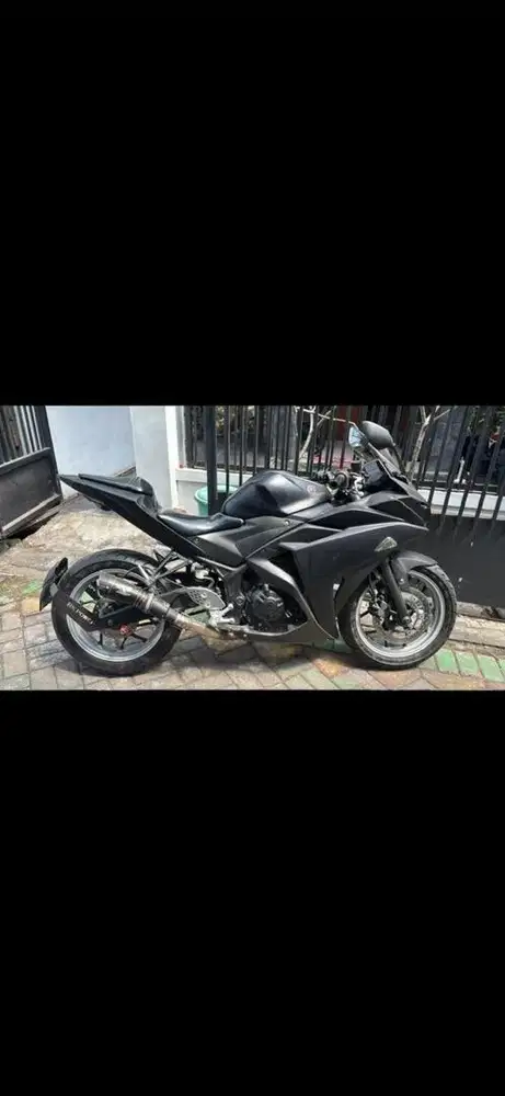 Dijual yamaha R25 good condition