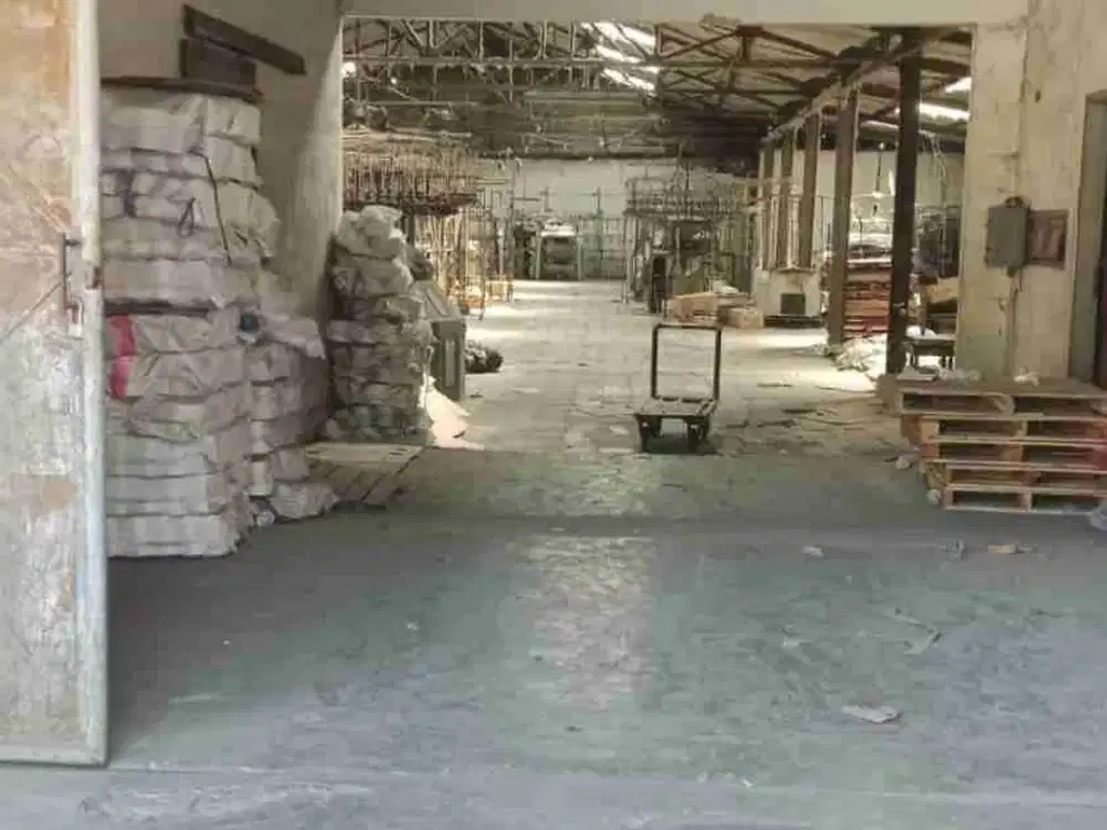 Gudang Industri Tol Baros