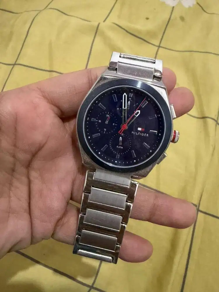 Jam Tangan Bekas Tommy Hilfiger Seri Connor