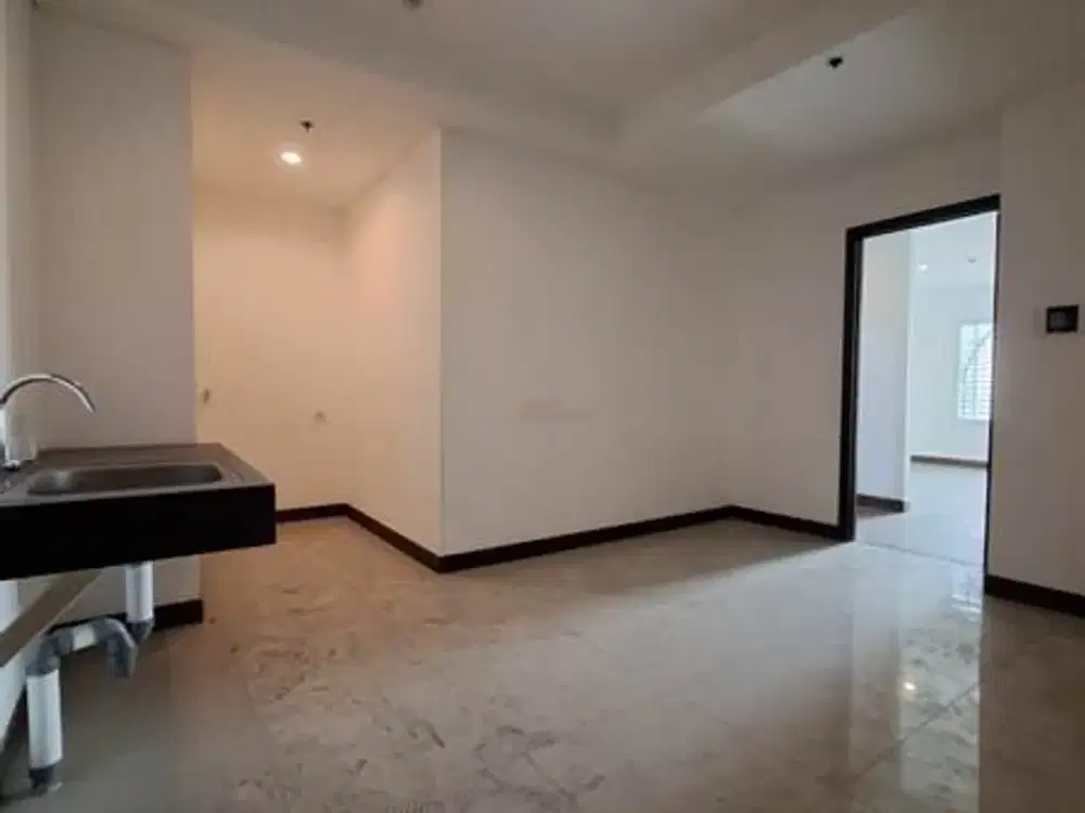 Unit Langka Sewa 1BR Unfurnished di AKR Gallery West Residence Akses ke Museum Macan, Pintu Tol Kebon Jeruk, Mall Puri Indah, Mall Central Park