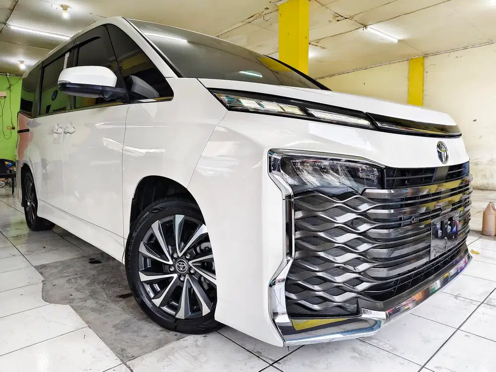 TOYOTA VOXY 2.0 TSS SENSING AT 2023 MATIC NON INNOVA G V Q HYBRID 2024