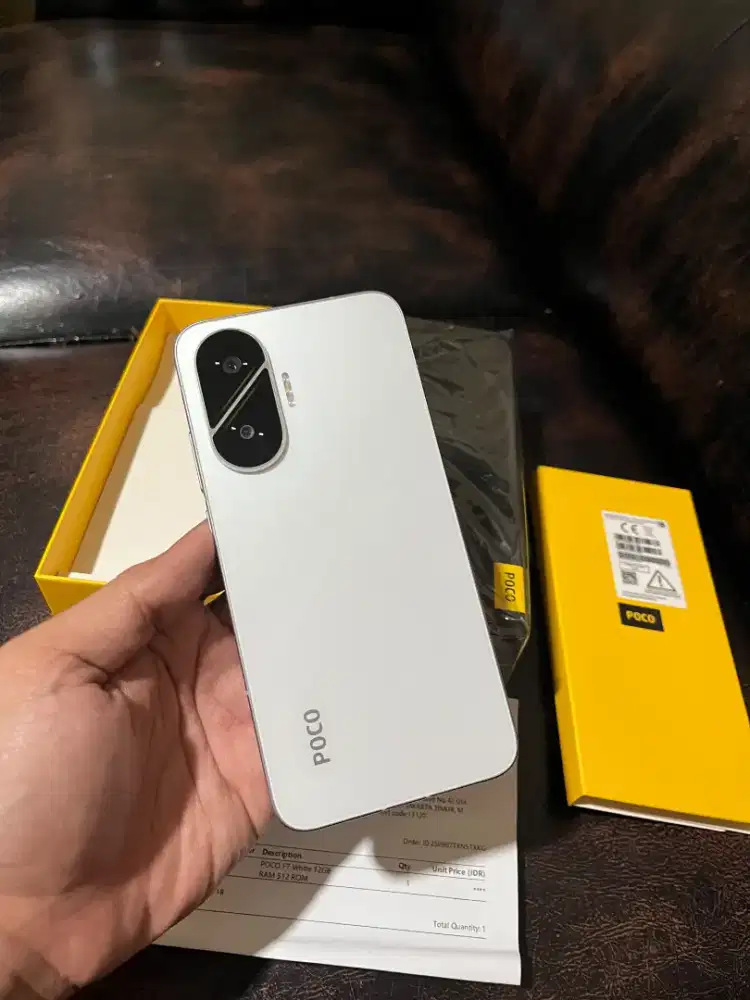 Poco F7 12/512GB