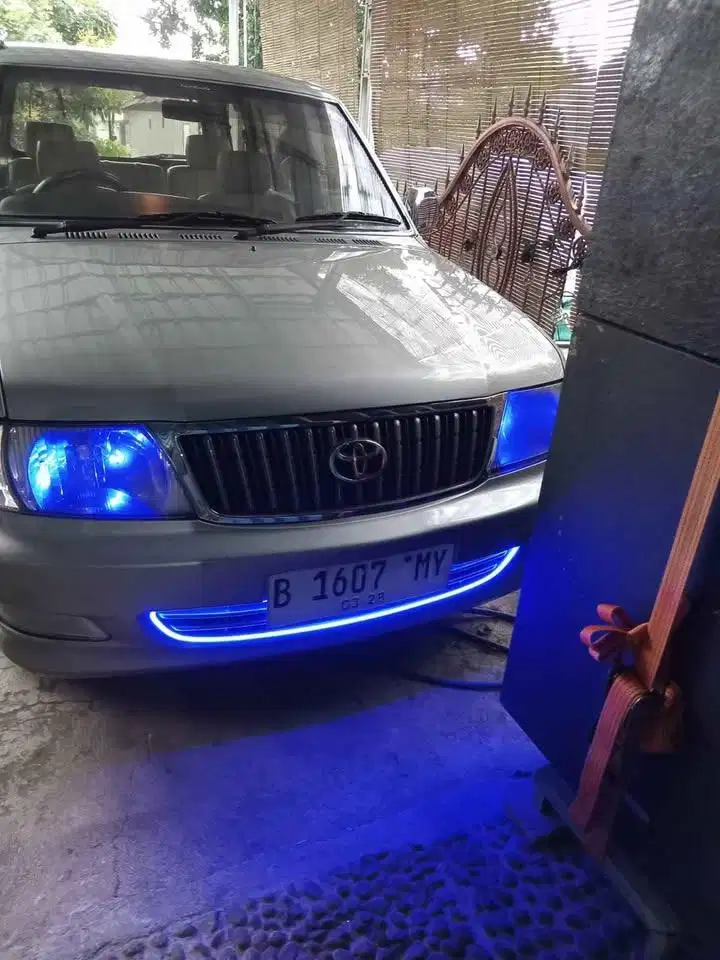 Kijang Kapsul SGX  1.8 EFI 2003
