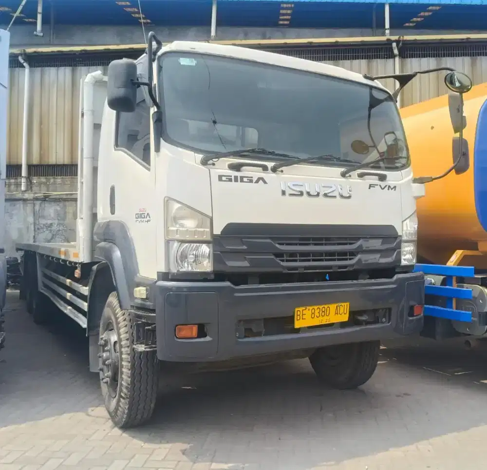 81ribuKM MURAH Isuzu Giga FVM tronton 6x2 Los bak 2023 load losbak