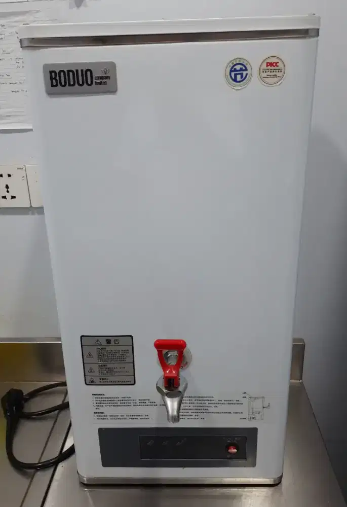 WATER HEATER HOT 30LITER
