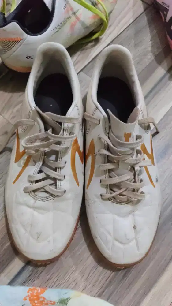 Jual sepatu futsal anak merk specs