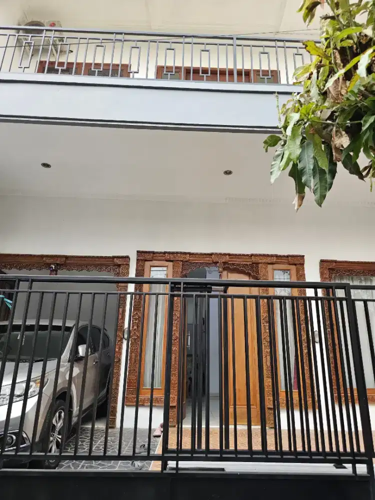 Rumah 2 lantai, tinggi plavon 5 m