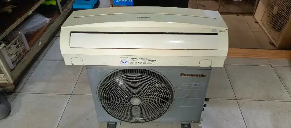 AC split merk panasonic 3/4 pk dingin bagus bergaransi