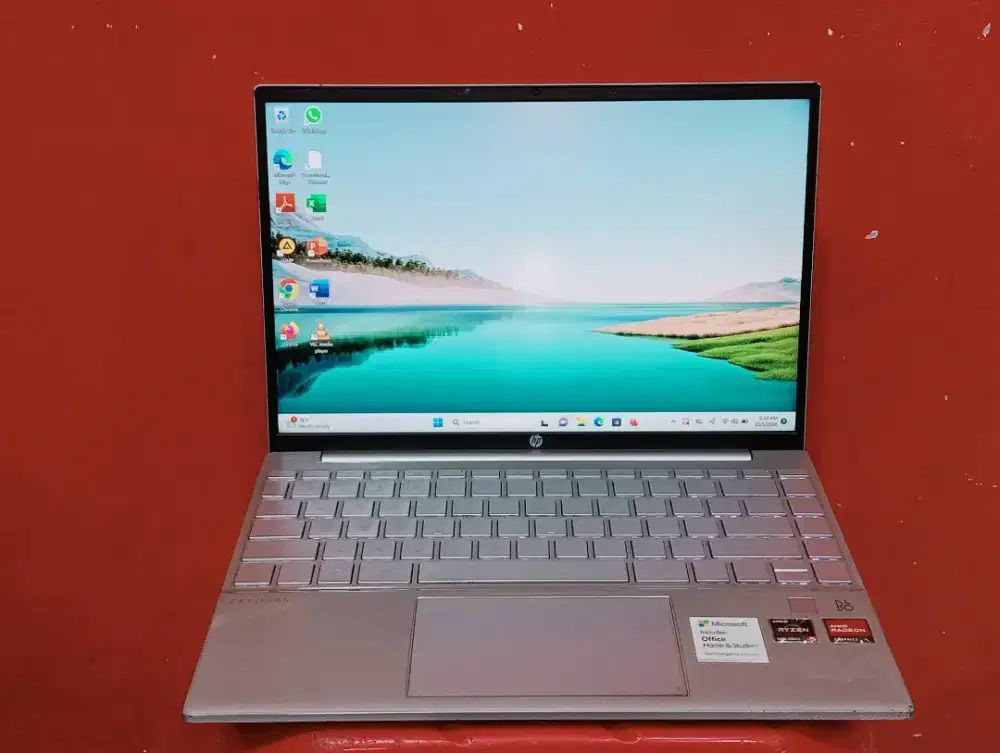 HP Pavilion aero 13-be0000AU AMD ryzen 5 5600U Ram 16GB SSD 512GB