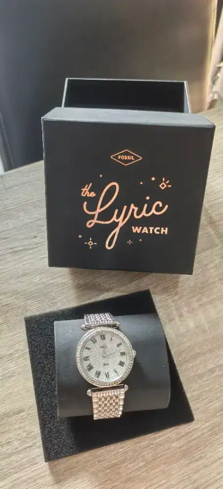 Fossil Lyric Three-Hand Stainless Steel Watch