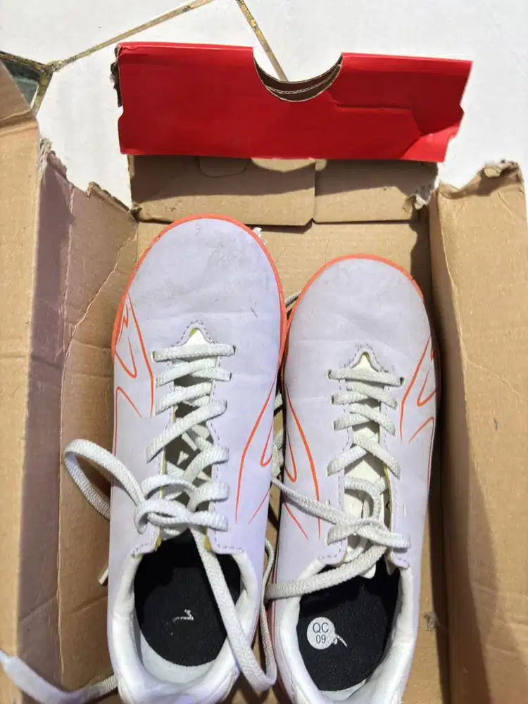 Sepatu Futsal Anak 5-7 Th