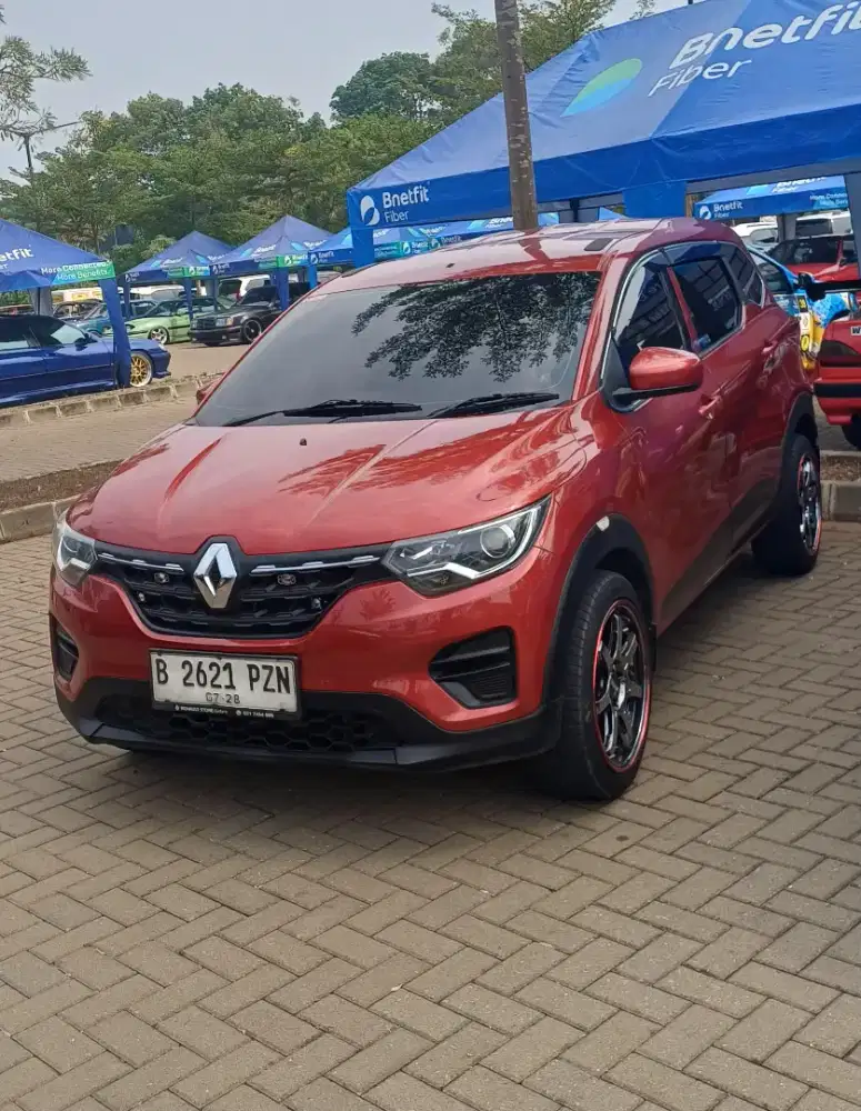 Renault Triber RXL MT (Rare) 2023