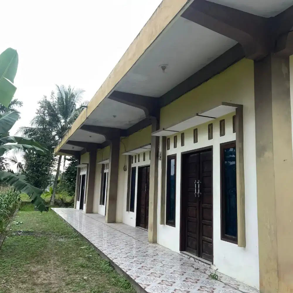 Jual  Tanah dan Rumah ( Kontrakan 4 Pintu )