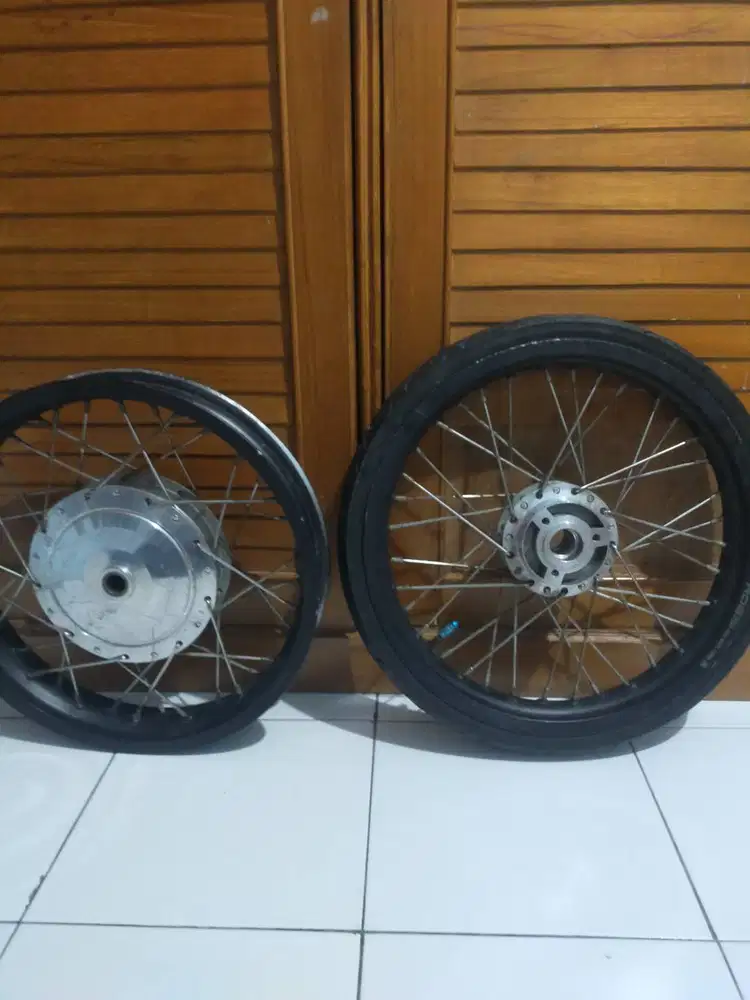Velg Rossi ring 16 jari sepasang