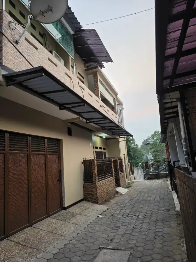 Dijual Rumah 2 lt siap huni 1.7M nego