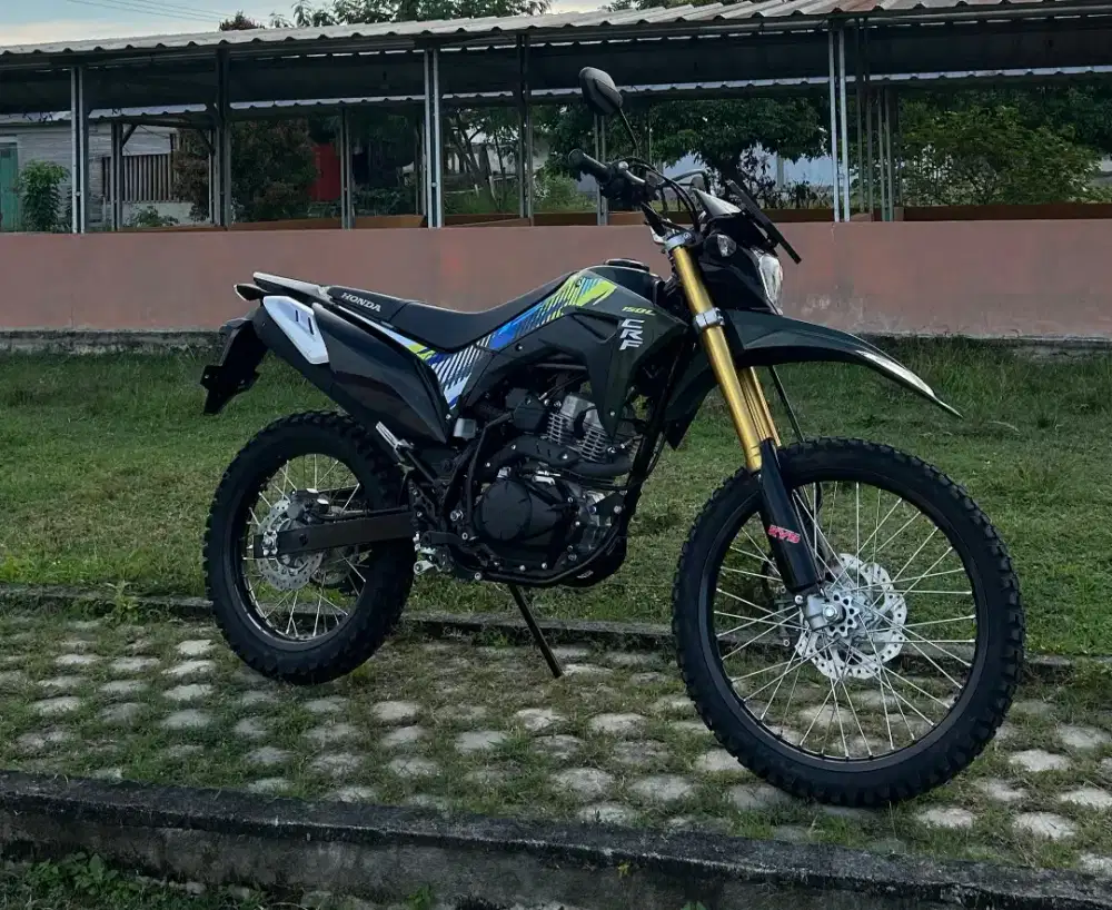 Crf 150 tahun 2025 km rendah tt klx150 wr155