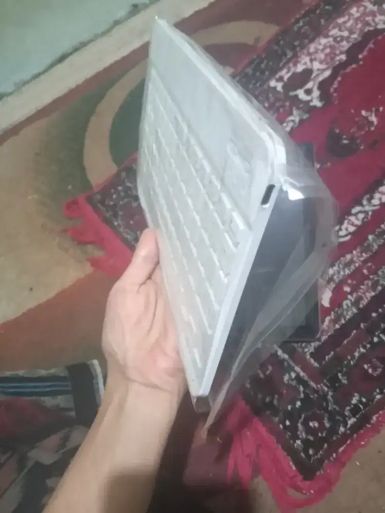 Keyboard Bluetooth white