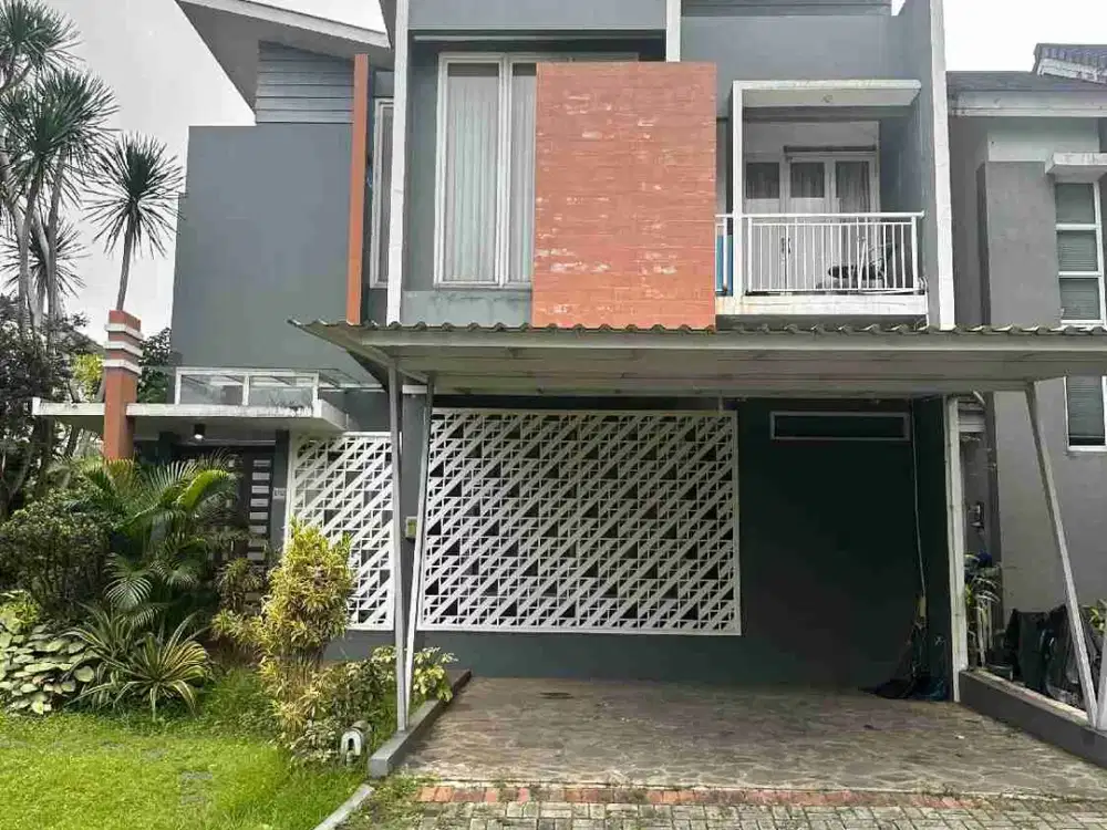 Dijual Rumah BSD De Latinos 2 Lantai cantik Siap Huni