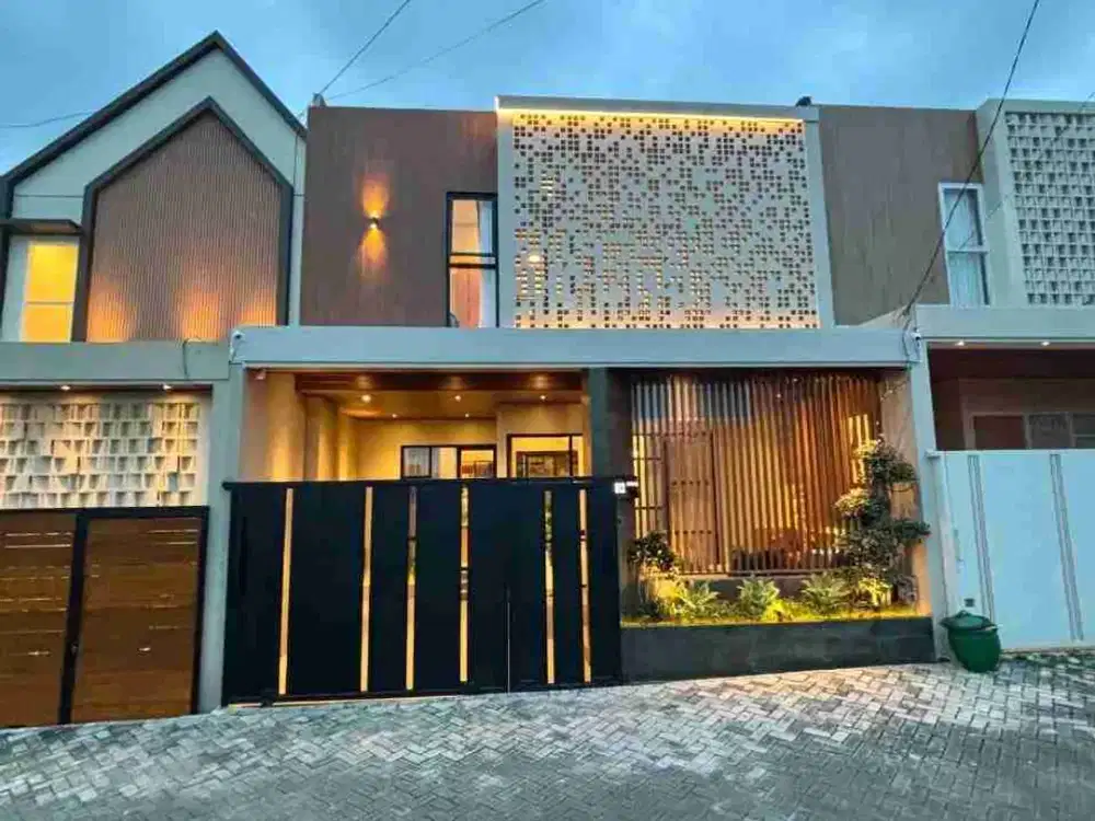 Rumah Industrial Style Full Furnished 
Lokasi Sukun Malang