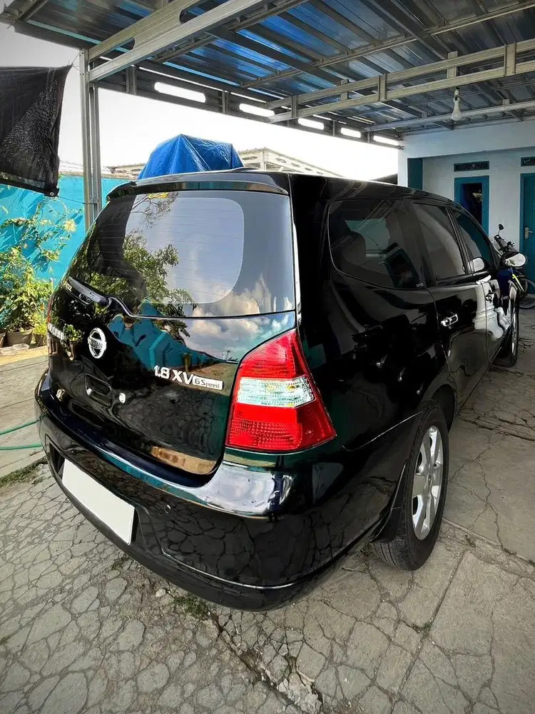 Grand Livina 1.8 XV M/T 6speed